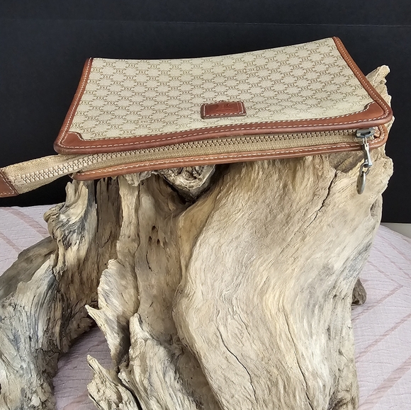 VINTAGE Celine Macadamia Clutch - Picture 9 of 13